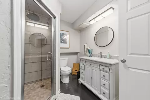Bath - 17205 E Morningside Ln, Spokane Valley, WA 99016 photo 2 of 5