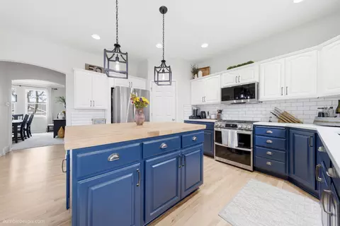 Kitchen - 17205 E Morningside Ln, Spokane Valley, WA 99016 photo 4 of 4