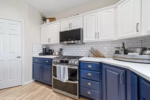 Kitchen - 17205 E Morningside Ln, Spokane Valley, WA 99016 photo 3 of 4