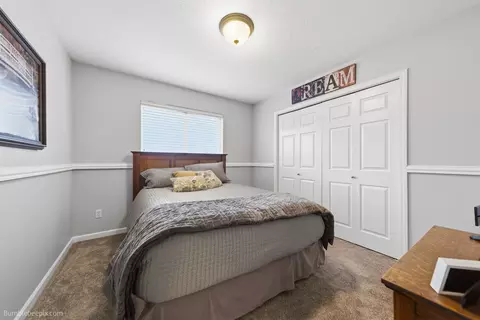 Bedroom - 17205 E Morningside Ln, Spokane Valley, WA 99016 photo 4 of 6