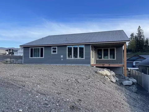 Exterior - 74 E Center Ln, Spokane, WA 99208 photo 2 of 3
