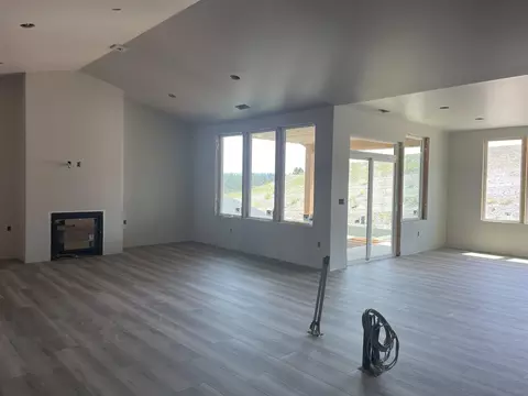 Living - 74 E Center Ln, Spokane, WA 99208 photo 2 of 2
