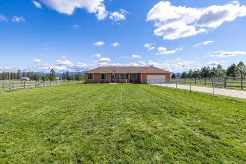 25110 N Aspen Grove Ln, Colbert, WA 99005