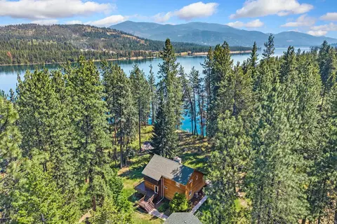 61 Columbia Dr, Kettle Falls, WA 99141