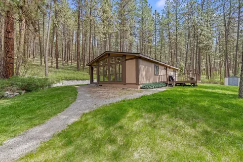 10709 S Hangman Valley Rd, Spokane, WA 99224
