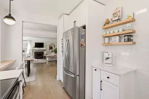 Kitchen - 3023 E 16th Ave, Spokane, WA 99223 photo 3 of 3