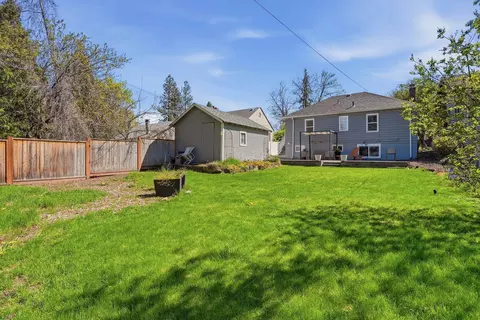 Exterior - 3023 E 16th Ave, Spokane, WA 99223 photo 4 of 8