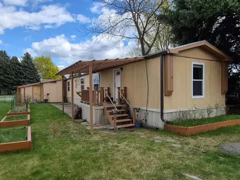 3925 E Farwell Rd # 10, Mead, WA 99021