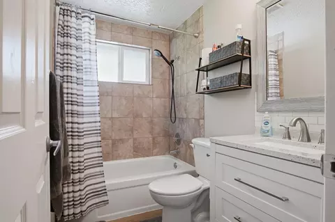 Bath - 4011 E 12th Ave, Spokane, WA 99202 photo 1 of 2