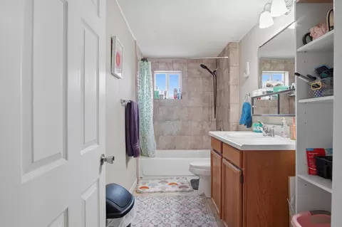 Bath - 4011 E 12th Ave, Spokane, WA 99202 photo 2 of 2