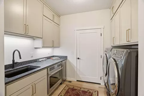 2121 E 33rd Ave, Spokane, WA 99203 photo 34