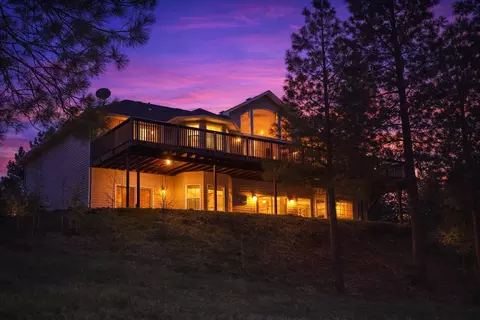 1807 S Deep Creek Ct, Medical Lake, WA 99022