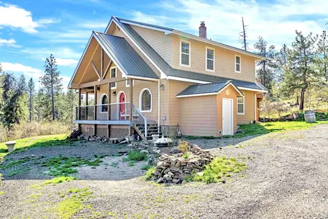 6721 W Greenwood Rd, Spokane, WA 99224