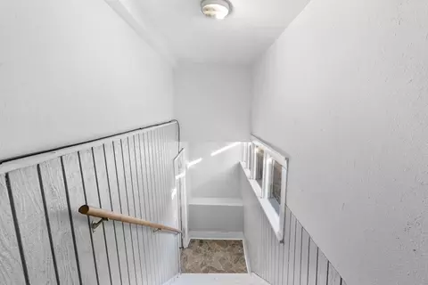 Entry Way - 802 E Baldwin Ave, Spokane, WA 99207 photo 6 of 6