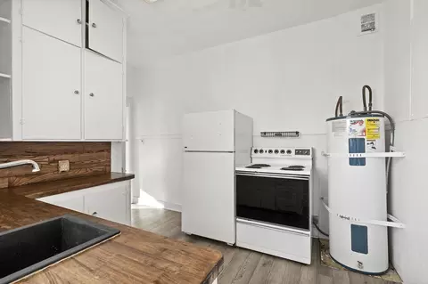 Kitchen - 802 E Baldwin Ave, Spokane, WA 99207 photo 3 of 6