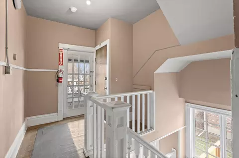 Entry Way - 802 E Baldwin Ave, Spokane, WA 99207 photo 2 of 6