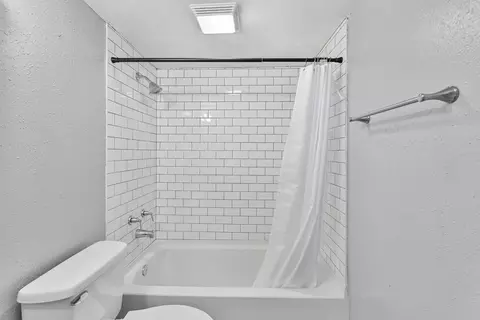 Bath - 802 E Baldwin Ave, Spokane, WA 99207 photo 3 of 3