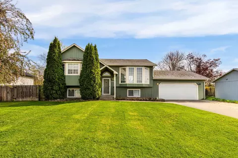 20010 E Grace Ln, Otis Orchards, WA 99027