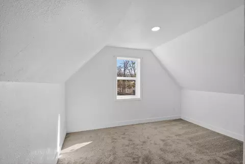 Bedroom - 2514 E 5th Ave, Spokane, WA 99202 photo 2 of 3