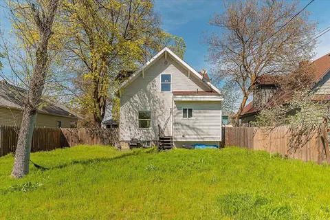 Exterior - 2724 E 4th Ave, Spokane, WA 99202 photo 9 of 14