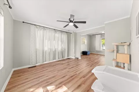 Living - 2724 E 4th Ave, Spokane, WA 99202 photo 5 of 5