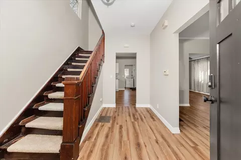 Entry Way - 2724 E 4th Ave, Spokane, WA 99202 photo 2 of 8