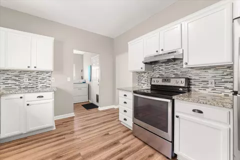 Kitchen - 2724 E 4th Ave, Spokane, WA 99202 photo 3 of 3