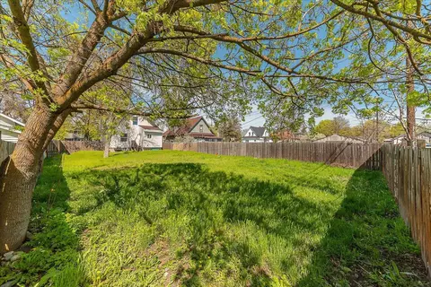 Exterior - 2724 E 4th Ave, Spokane, WA 99202 photo 13 of 14