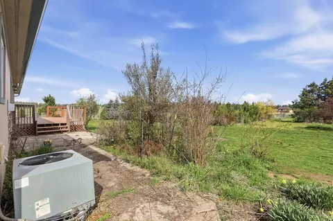 Exterior - 17543 S Smythe Rd, Spokane, WA 99224 photo 8 of 14