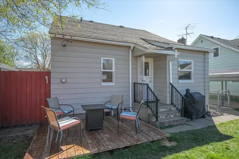 Exterior - 541 E Hoffman Ave, Spokane, WA 99207 photo 3 of 11