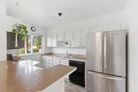 Kitchen - 3711 E 12th Ave, Spokane, WA 99202 photo 1 of 2