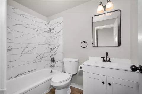 Bath - 820 E Rowan Ave, Spokane, WA 99207 photo 1 of 2