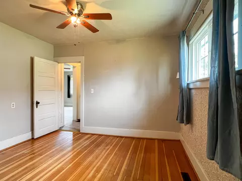 Bedroom - 2227 E 7th Ave, Spokane, WA 99202 photo 3 of 3