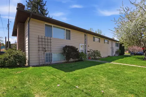 229 W 231 W W Kedlin Ave, Spokane, WA 99218