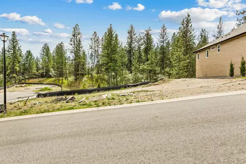 5111 N Scenic Ln, Spokane, WA 99212