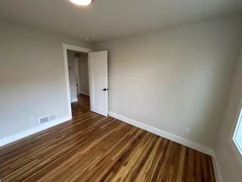Bedroom - 1028 E 40th Ave, Spokane, WA 99203 photo 7 of 9