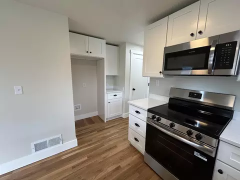 Kitchen - 1028 E 40th Ave, Spokane, WA 99203 photo 6 of 6