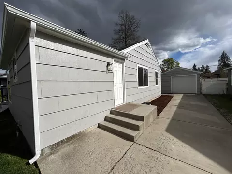 Exterior - 1028 E 40th Ave, Spokane, WA 99203 photo 5 of 8
