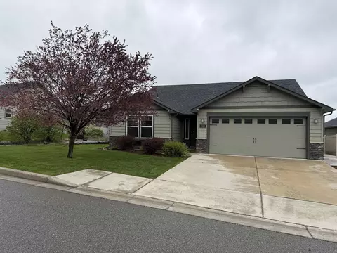 7028 S Woodhaven Dr, Spokane, WA 99224