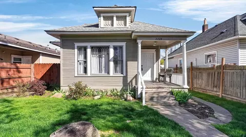 2224 W Boone Ave, Spokane, WA 99201