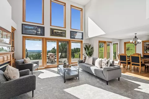 Living - 17607 E Judkins Rd, Spokane, WA 99217 photo 1 of 2