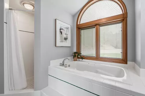 Bath - 17607 E Judkins Rd, Spokane, WA 99217 photo 2 of 5