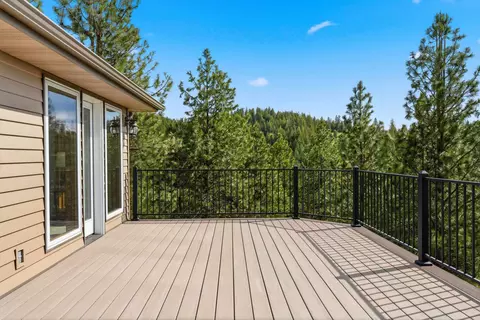 Exterior - 17607 E Judkins Rd, Spokane, WA 99217 photo 5 of 8