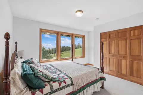 Bedroom - 17607 E Judkins Rd, Spokane, WA 99217 photo 1 of 3
