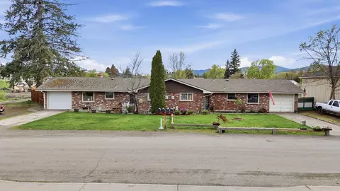 10720 E 10722 E Springfield Ave, Spokane Valley, WA 99206