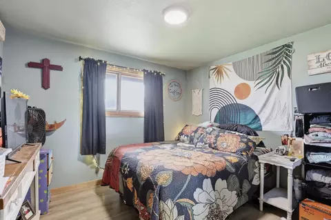 Bedroom - 10720 E 10722 E Springfield Ave, Spokane Valley, WA 99206 photo 3 of 6