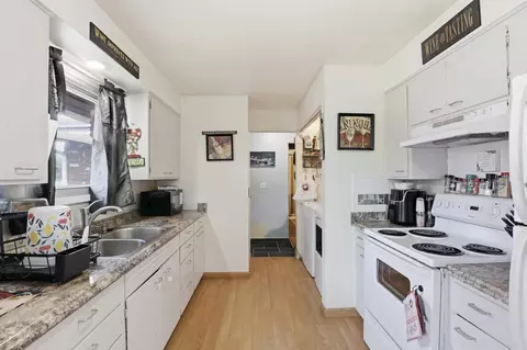 Kitchen - 10720 E 10722 E Springfield Ave, Spokane Valley, WA 99206 photo 6 of 8