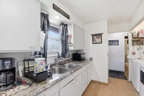 Kitchen - 10720 E 10722 E Springfield Ave, Spokane Valley, WA 99206 photo 5 of 8