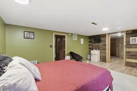 Bedroom - 10720 E 10722 E Springfield Ave, Spokane Valley, WA 99206 photo 5 of 6