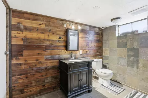 Bath - 10720 E 10722 E Springfield Ave, Spokane Valley, WA 99206 photo 2 of 2
